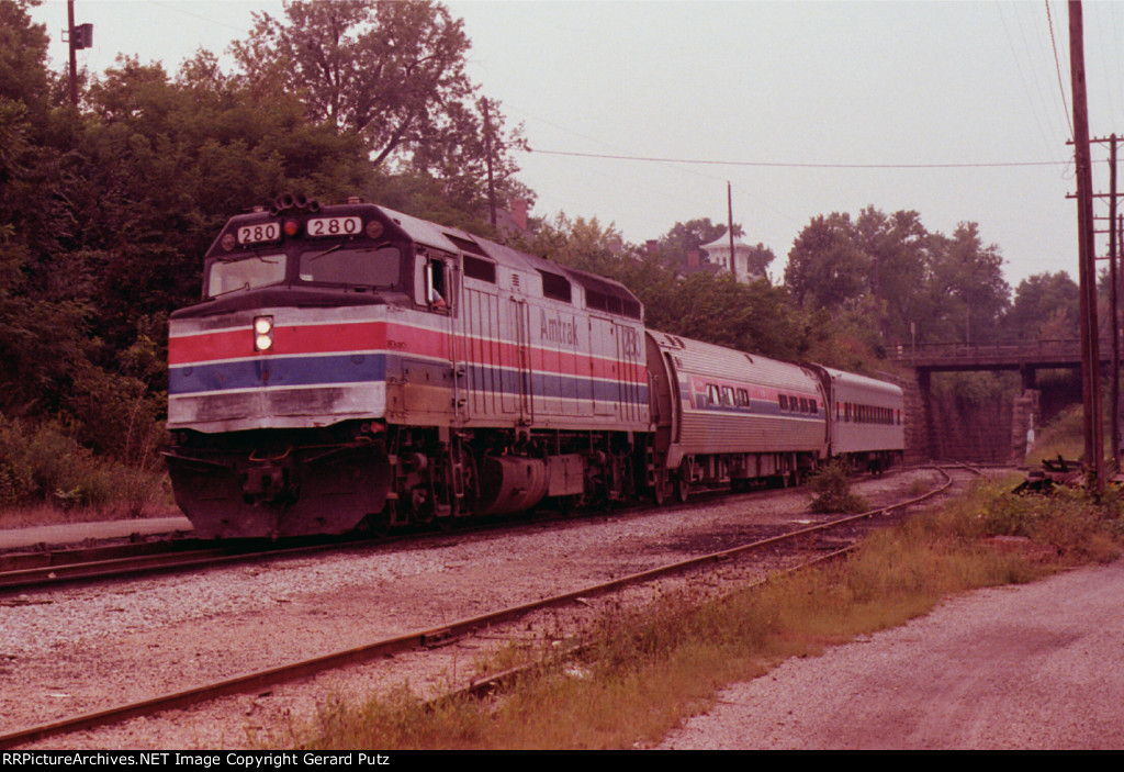 e/b Amtrak Black Hawk